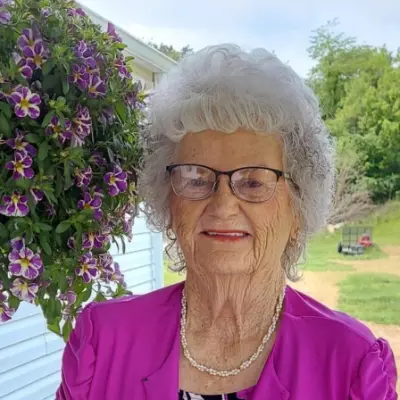 Evelyn Elliott Profile Photo